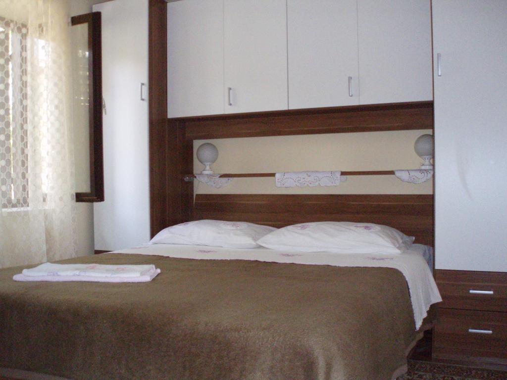 Hotel Stone House Gregov Lumbarda Zimmer foto